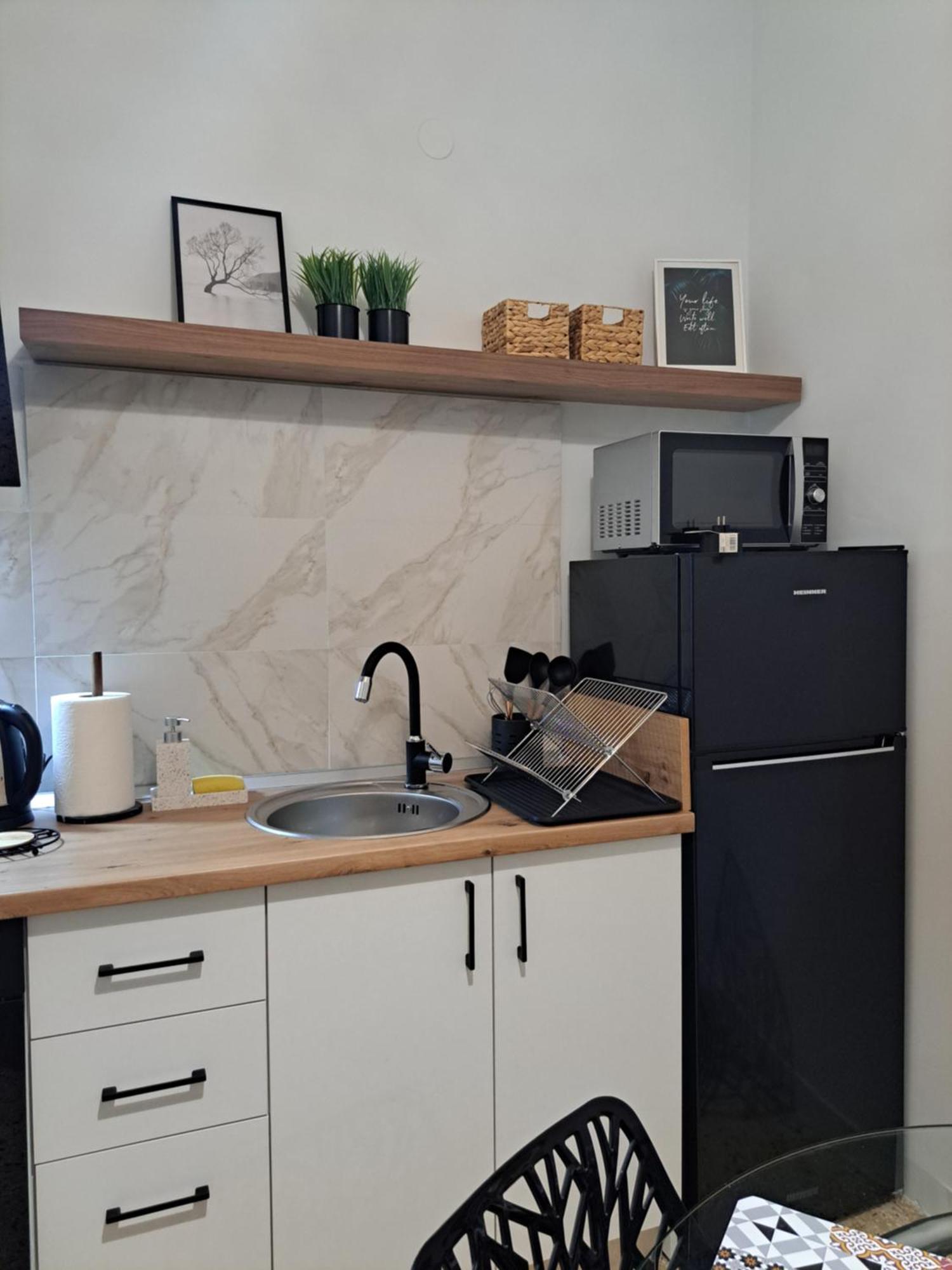 Stylish City Center Apartment Сере Экстерьер фото
