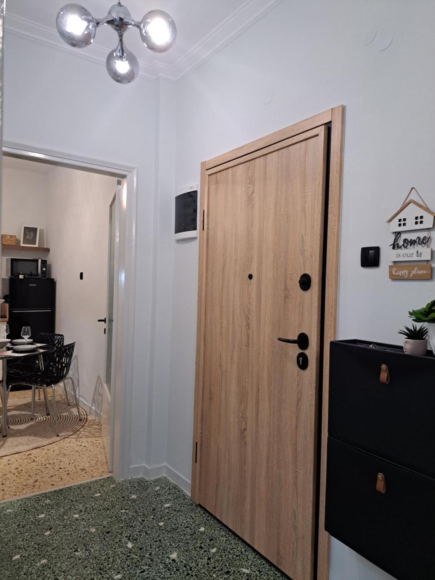 Stylish City Center Apartment Сере Экстерьер фото
