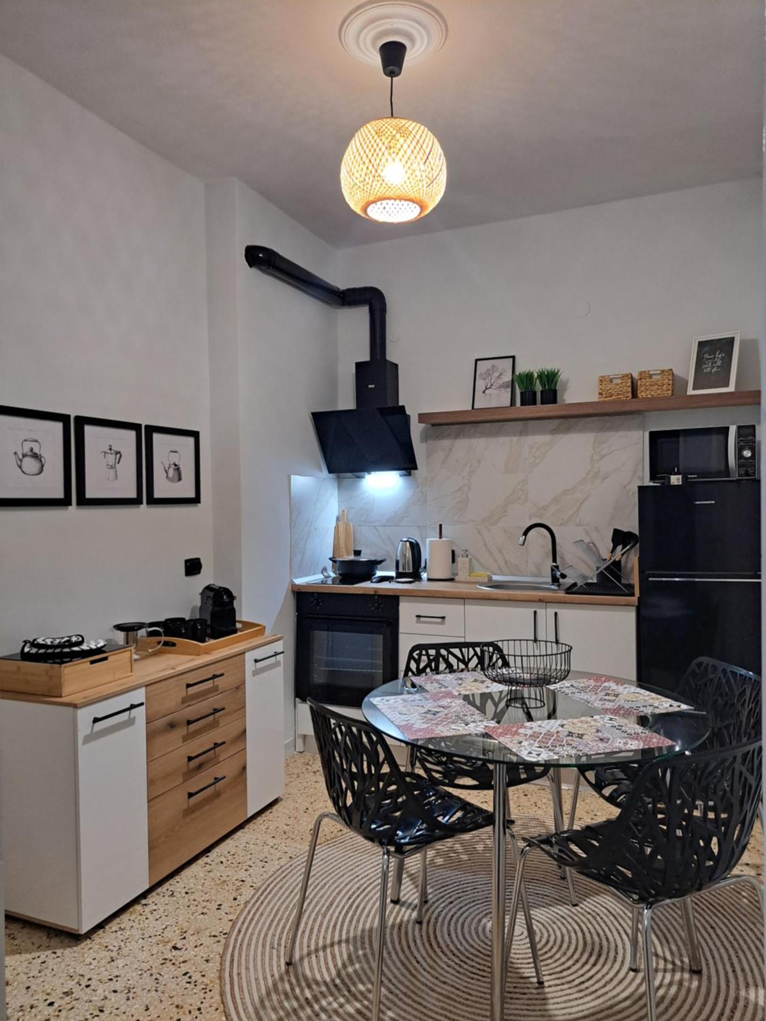 Stylish City Center Apartment Сере Экстерьер фото