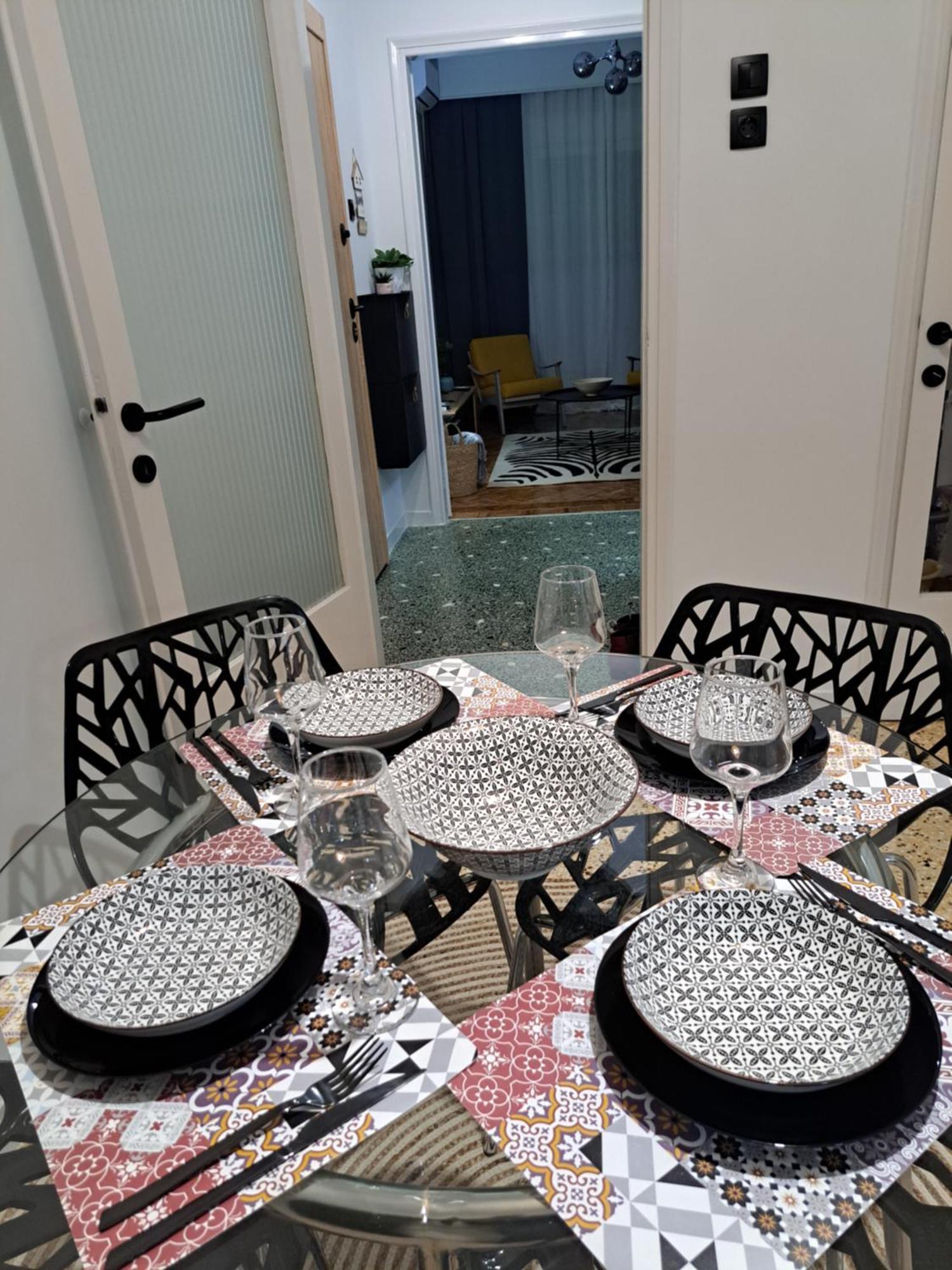 Stylish City Center Apartment Сере Экстерьер фото