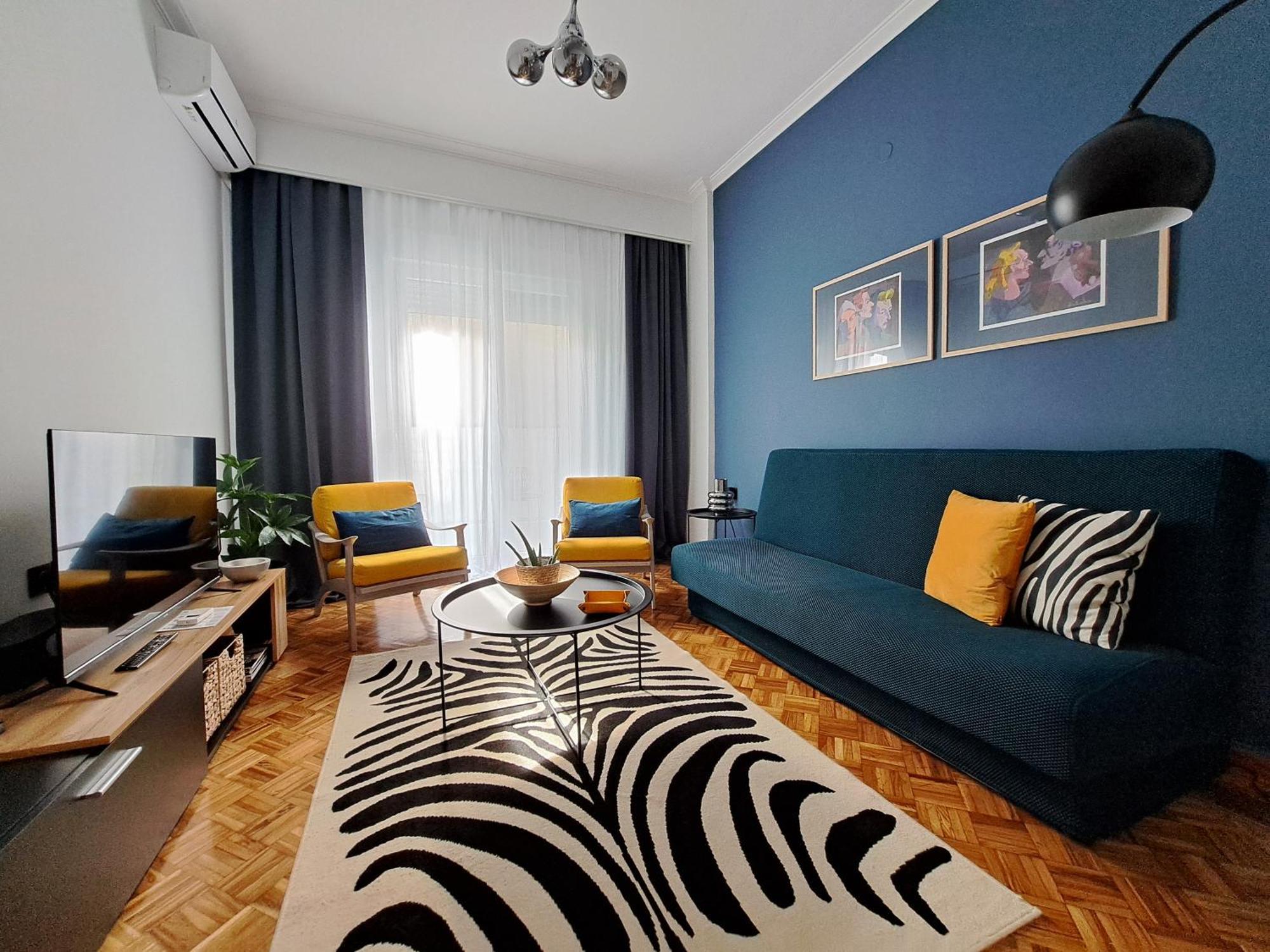 Stylish City Center Apartment Сере Экстерьер фото